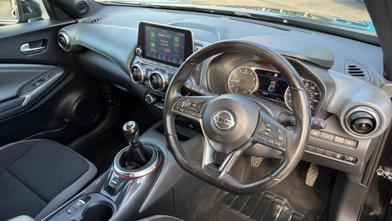 Nissan Juke 1.0 DiG-T N-Connecta 5dr Petrol Hatchback